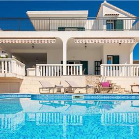4 Bedroom Villa with Pool near Milna, Brac Island Sleeps 8 